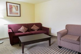 Comfort Suites North