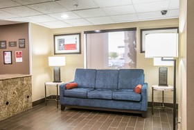 Comfort Suites NW Lakeline