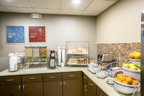 Comfort Suites NW Lakeline