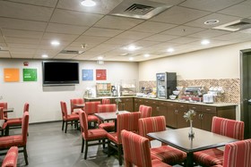 Comfort Suites NW Lakeline