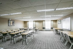 Comfort Suites NW Lakeline
