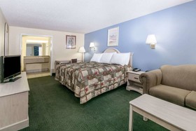 Skylite Inn