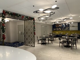 DoubleTree by Hilton Hotel Austin - University Area
