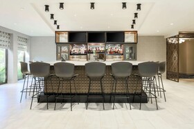 DoubleTree by Hilton Hotel Austin - University Area