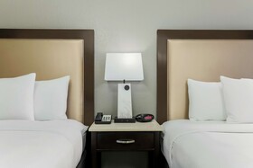 DoubleTree by Hilton Hotel Austin - University Area