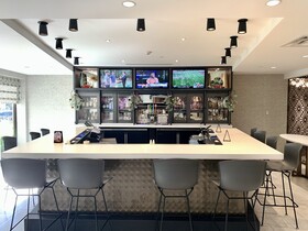 DoubleTree by Hilton Hotel Austin - University Area