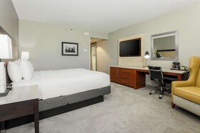 DoubleTree by Hilton Hotel Austin - University Area
