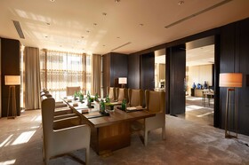DoubleTree by Hilton Hotel Austin - University Area