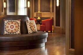 DoubleTree Suites by Hilton Austin Downtown Capitol