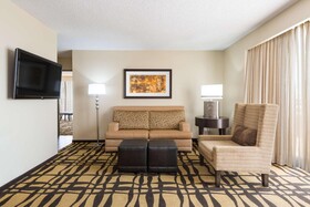DoubleTree Suites by Hilton Austin Downtown Capitol