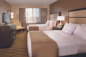 DoubleTree Suites by Hilton Austin Downtown Capitol