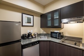 DoubleTree Suites by Hilton Austin Downtown Capitol