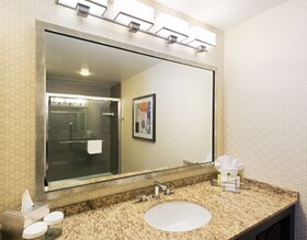 DoubleTree Suites by Hilton Austin Downtown Capitol