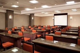 Embassy Suites by Hilton Austin Arboretum