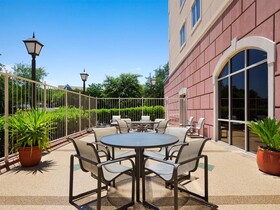 Embassy Suites by Hilton Austin Arboretum