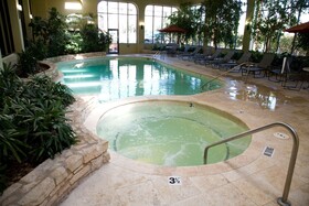 Embassy Suites by Hilton Austin Central