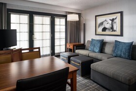 Embassy Suites by Hilton Austin Central