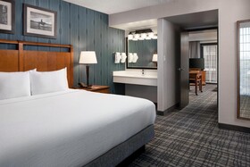 Embassy Suites by Hilton Austin Central