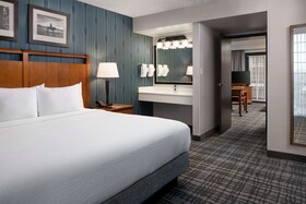 Embassy Suites by Hilton Austin Central