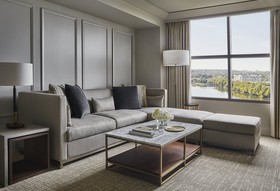 Four Seasons Hotel Austin