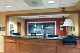 Hampton Inn & Suites Austin-Airport