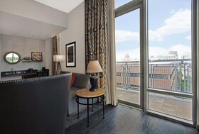 Hampton Inn Suites Austin University