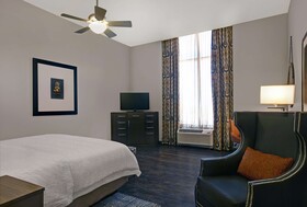 Hampton Inn Suites Austin University