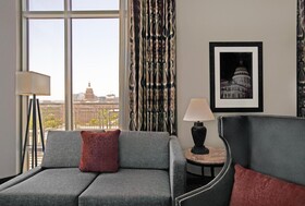 Hampton Inn Suites Austin University
