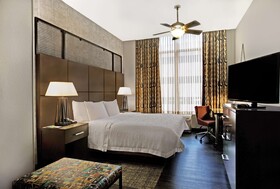 Hampton Inn Suites Austin University