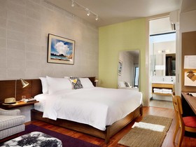Heywood Hotel