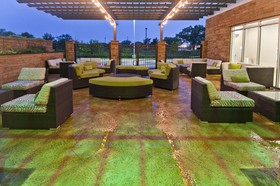 Holiday Inn Austin Airport