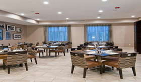 Holiday Inn Austin Airport