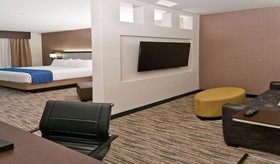 Holiday Inn Austin Airport