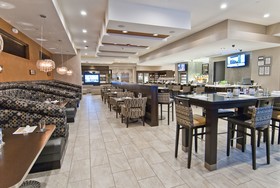 Holiday Inn Austin Airport