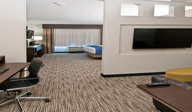 Holiday Inn Austin Airport