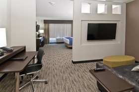 Holiday Inn Austin Airport