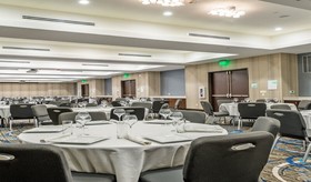 Holiday Inn Austin Airport