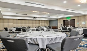 Holiday Inn Austin Airport