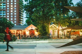 Holiday Inn Austin-Town Lake