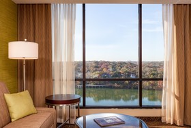 Holiday Inn Austin-Town Lake