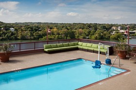 Holiday Inn Austin-Town Lake