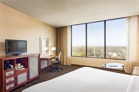 Holiday Inn Austin-Town Lake