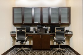 Holiday Inn Express & Suites Austin NW - Arboretum Area