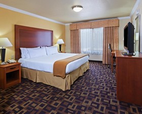 Holiday Inn Express & Suites Austin-(Nw) Hwy 620 & 183