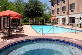 Holiday Inn Express & Suites Austin-(Nw) Hwy 620 & 183