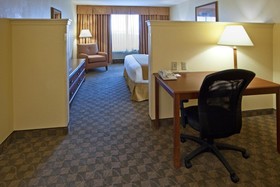 Holiday Inn Express Hotel & Suites Austin Sunset Valley