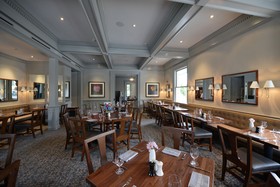 Hotel Ella