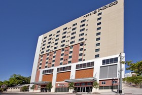 Hotel Indigo Austin Downtown - University