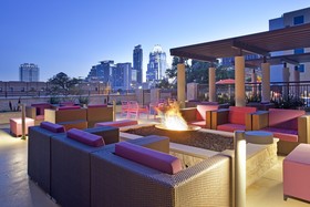 Hotel Indigo Austin Downtown - University