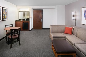 Hyatt Place Austin Arboreteum